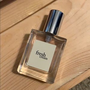 Philosophy Body Spray. Scent: Fresh Cream